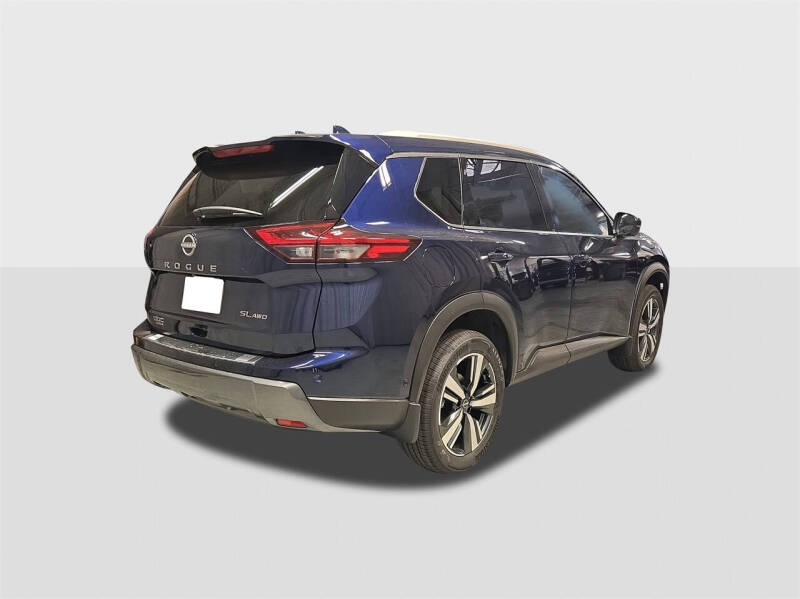2025 Nissan Rogue SL