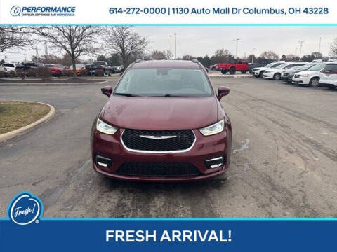 2022 Chrysler Pacifica Touring L