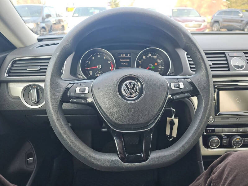 2017 Volkswagen Passat 1.8T S