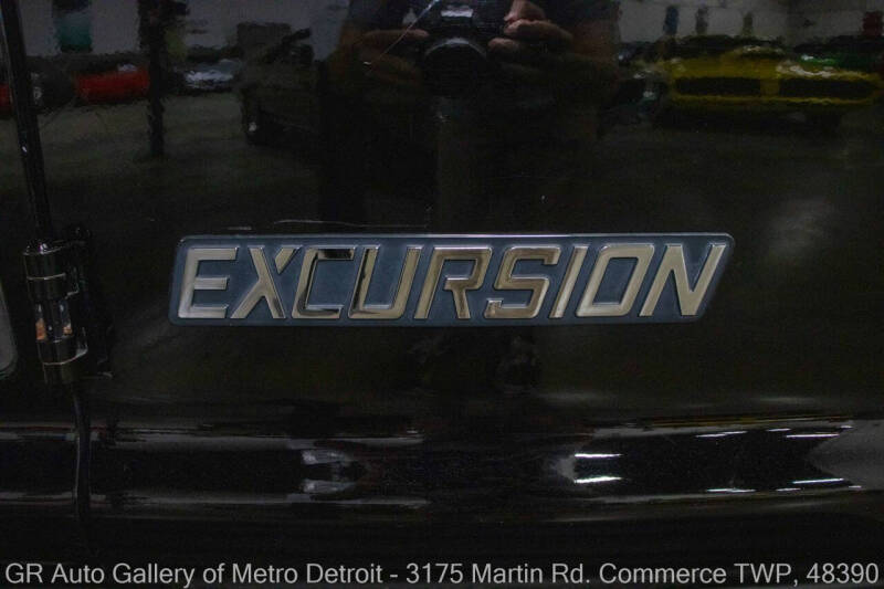 2005 Ford Excursion XLT