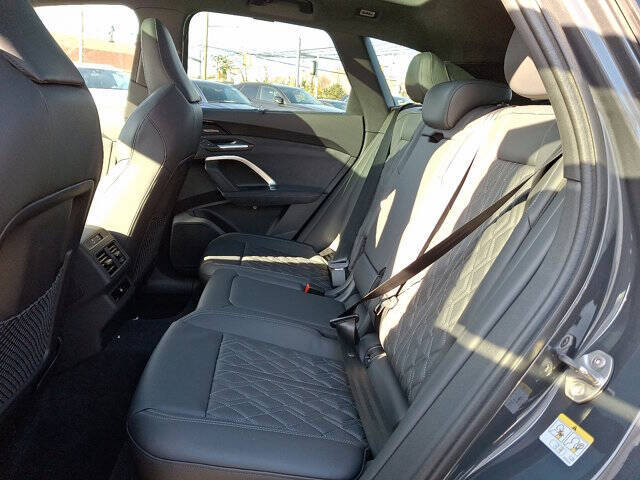 2025 Audi SQ5 quattro Premium Plus TFSI