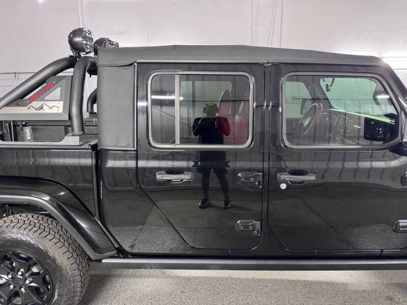2022 Jeep Gladiator Willys