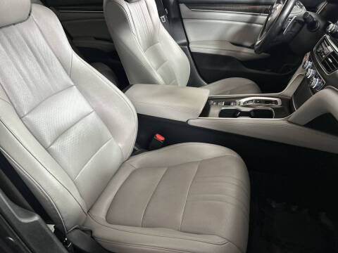 2020 Honda Accord Hybrid Touring