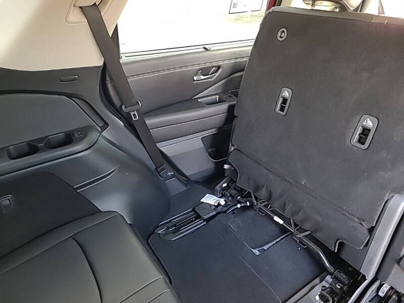 2022 Nissan Pathfinder Platinum