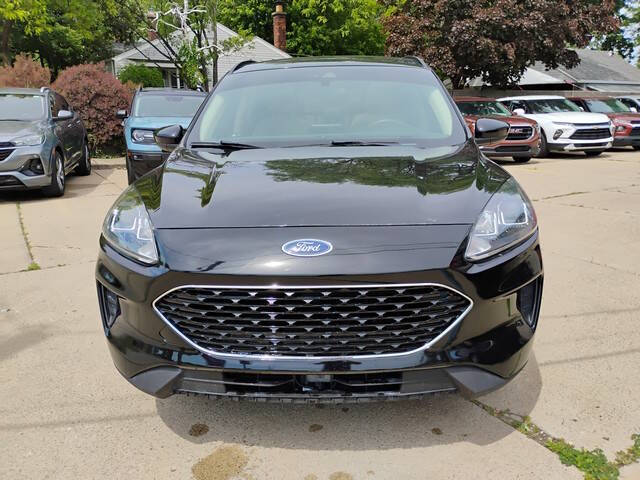 2020 Ford Escape SE