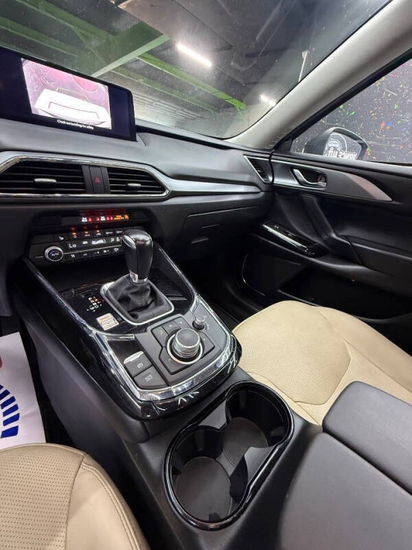 2022 Mazda CX-9 Touring Plus