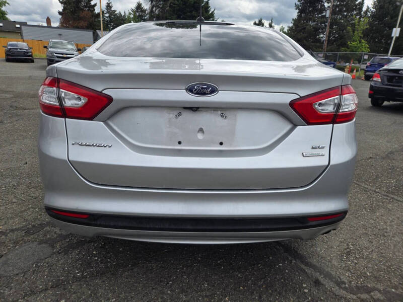 2015 Ford Fusion SE