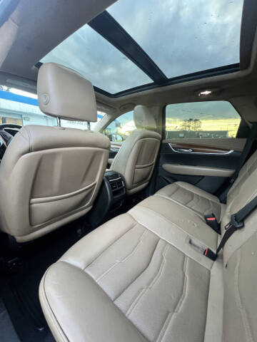 2017 Cadillac XT5 Platinum