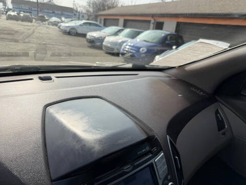 2011 Hyundai Tucson GL