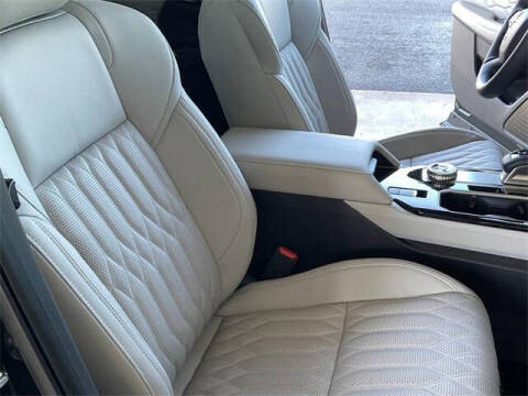 2025 Mitsubishi Outlander SEL Platinum Edition