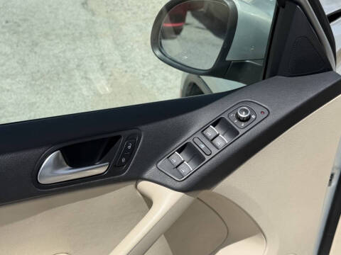2014 Volkswagen Tiguan S