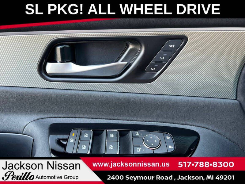 2025 Nissan Murano SL