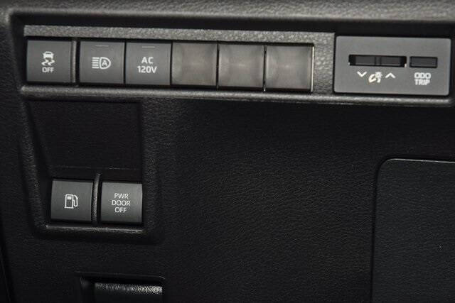 2025 Toyota Sienna Limited 7-Passenger