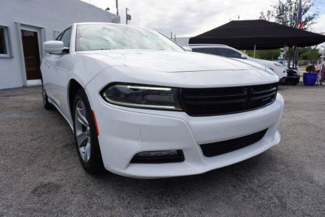 2016 Dodge Charger SXT