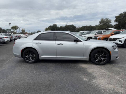 2022 Chrysler 300 Touring