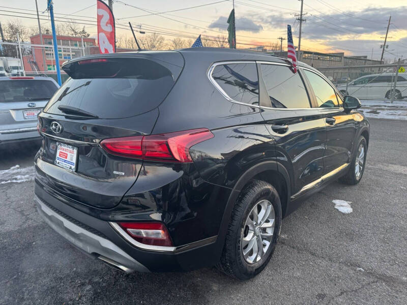 2019 Hyundai Santa Fe SE 2.4L
