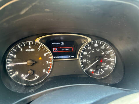 2018 Nissan Pathfinder SV