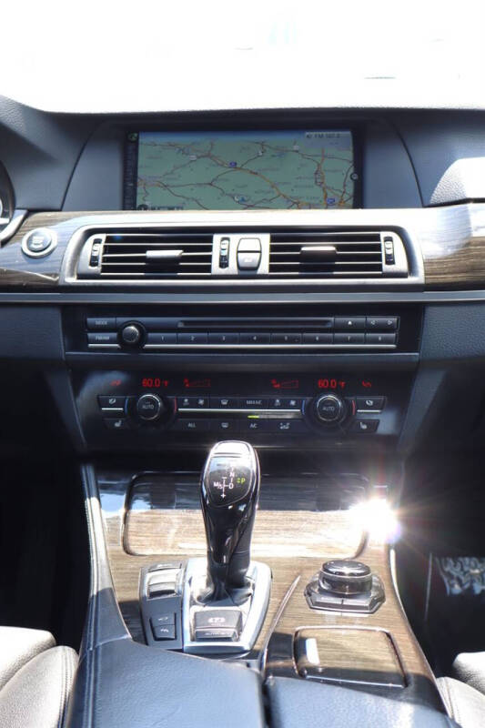 2013 BMW 5 Series 550i