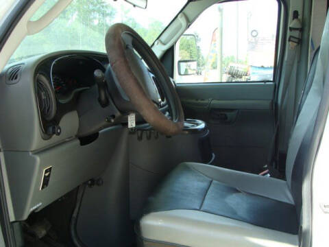 2005 Ford E-Series E-450 SD