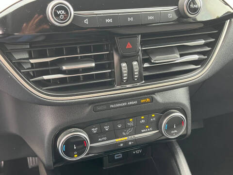 2022 Ford Escape Hybrid SE