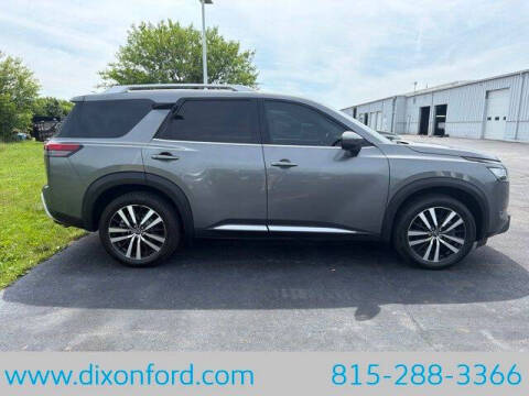 2023 Nissan Pathfinder Platinum