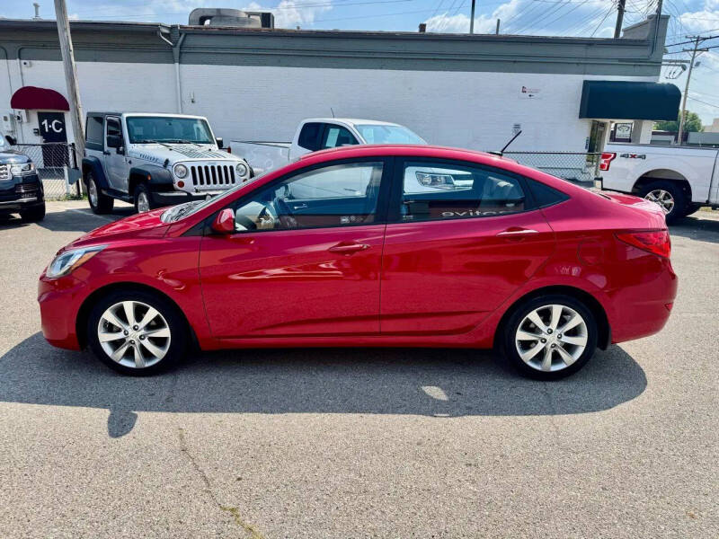 2013 Hyundai Accent GLS
