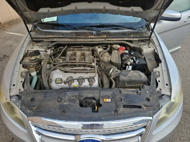 2011 Ford Taurus SEL