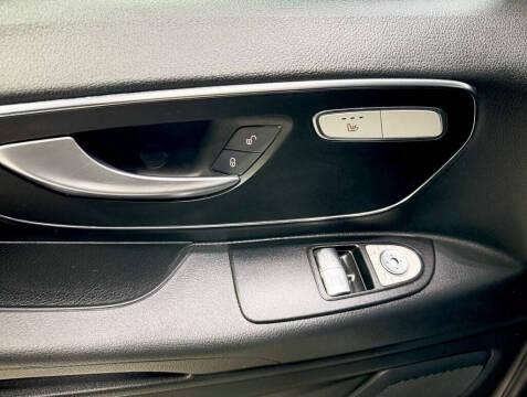 2017 Mercedes-Benz Metris Passenger