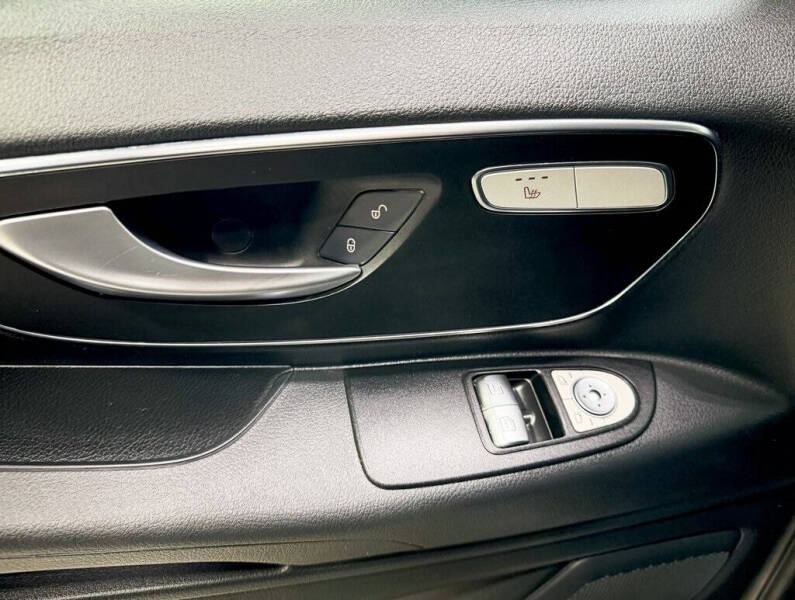 2017 Mercedes-Benz Metris Passenger