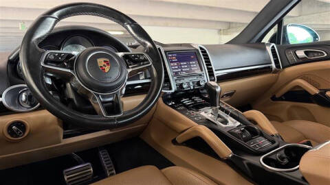 2016 Porsche Cayenne S