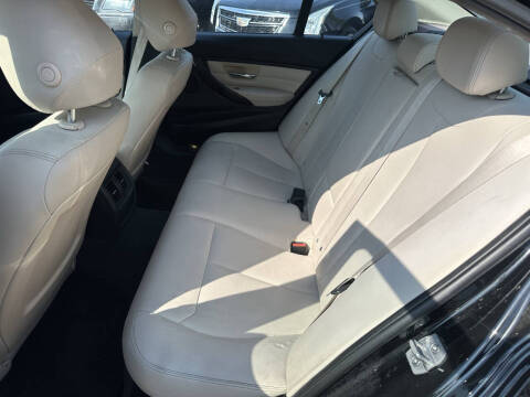 2015 BMW 3 Series 320i