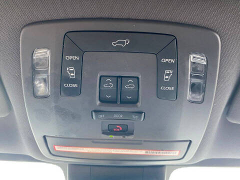 2022 Toyota Sienna XSE 7-Passenger