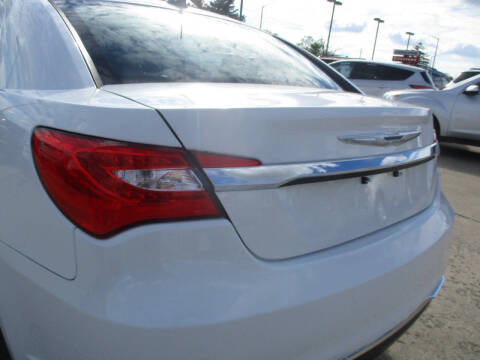 2014 Chrysler 200 Limited