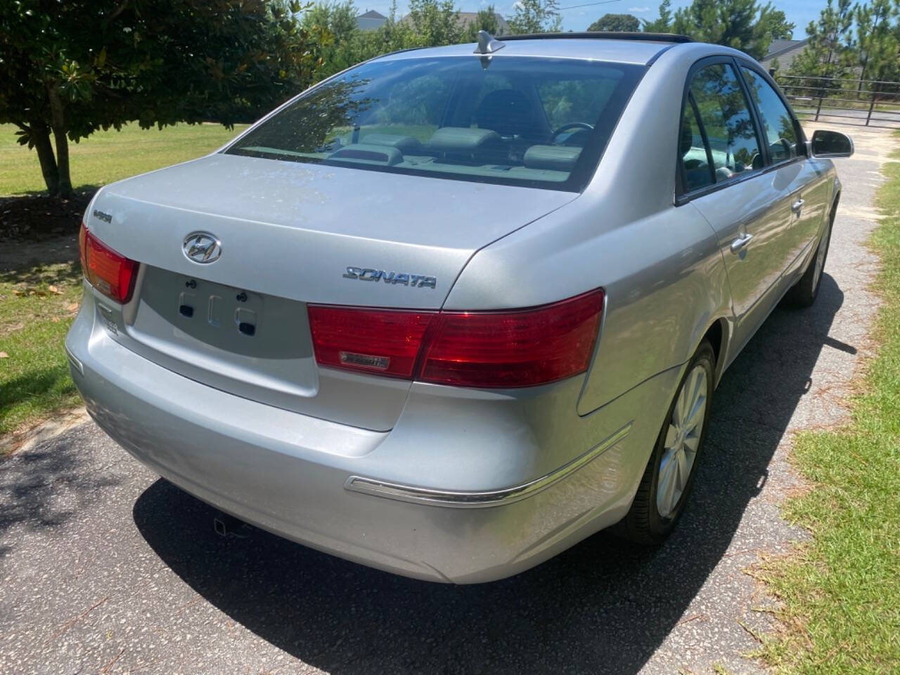 2009 Hyundai SONATA for sale at Tri Springs Motors in Lexington, SC