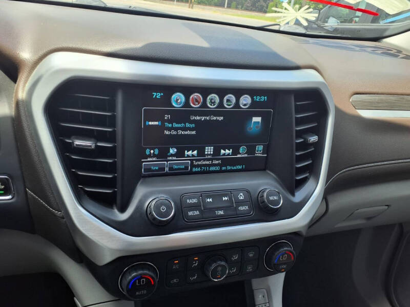 2019 GMC Acadia SLT-1