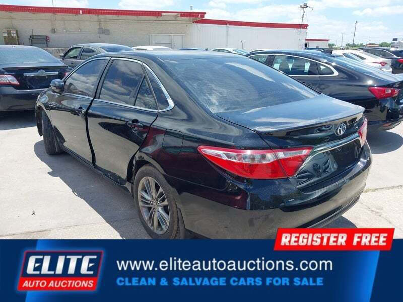 2016 Toyota Camry SE