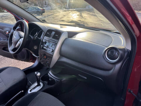 2015 Nissan Versa 1.6 SL