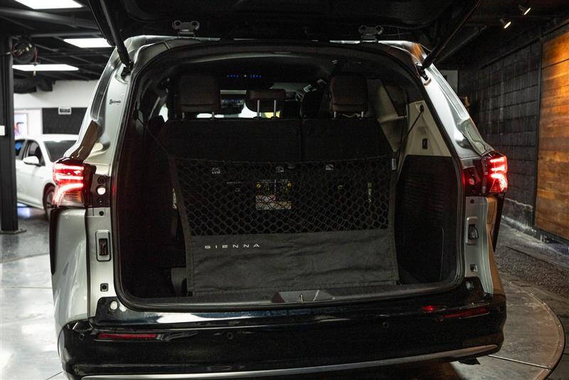 2023 Toyota Sienna Platinum 7-Passenger