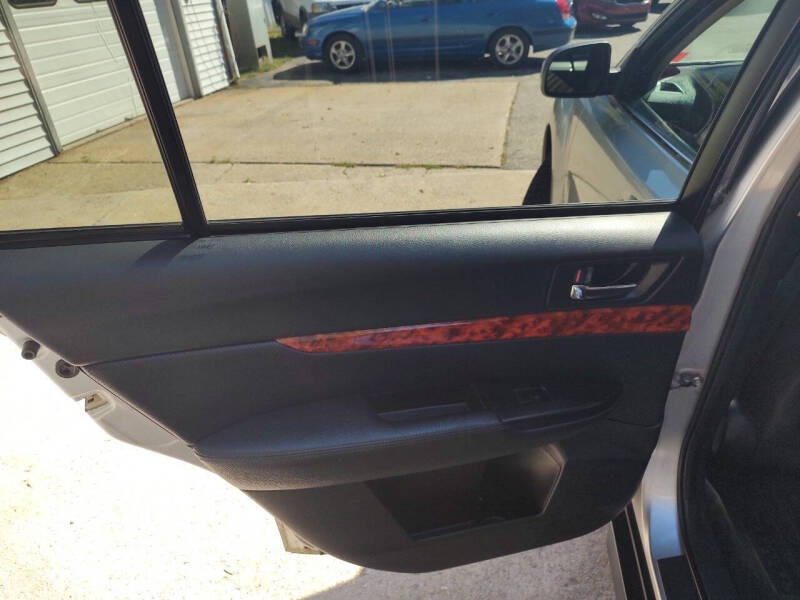 2012 Subaru Outback 2.5i Limited