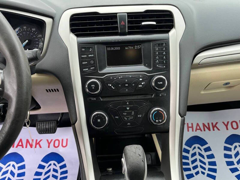 2014 Ford Fusion SE