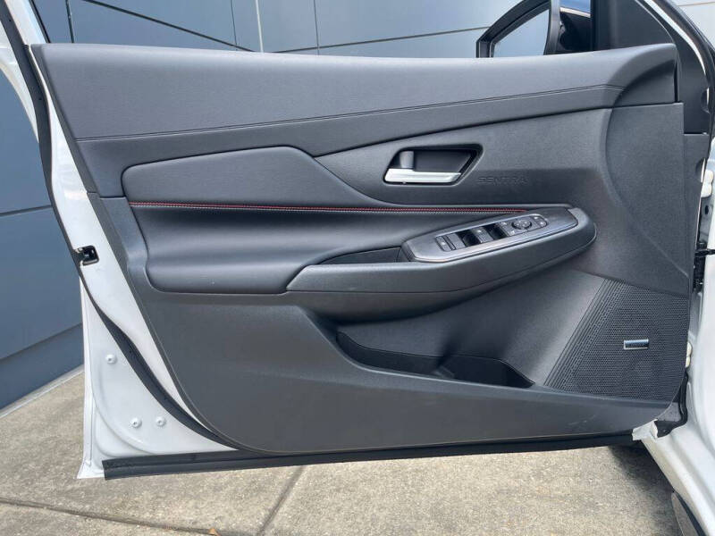 2026 Nissan Sentra SR
