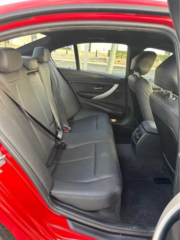 2016 BMW 3 Series 320i