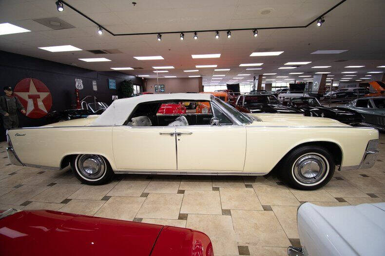 1965 Lincoln Continental