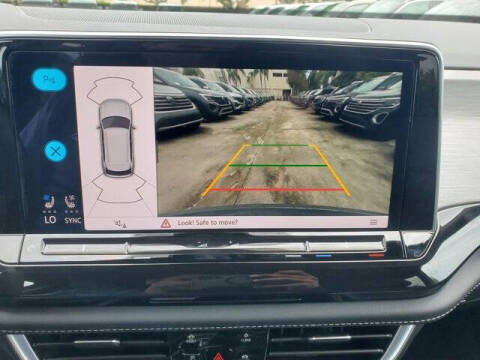 2026 Volkswagen Atlas Cross Sport SE