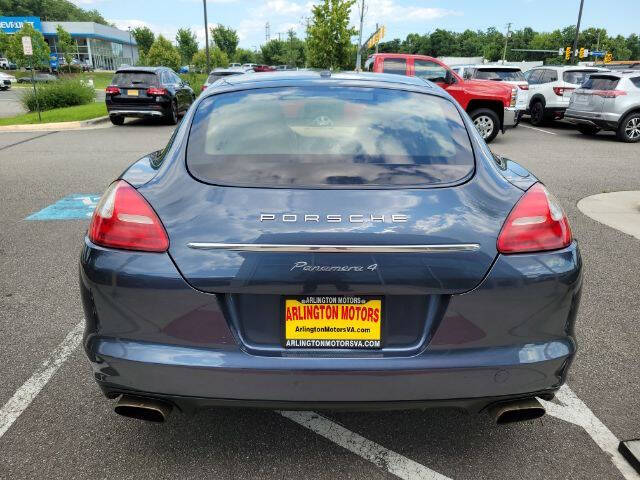 2011 Porsche Panamera 4