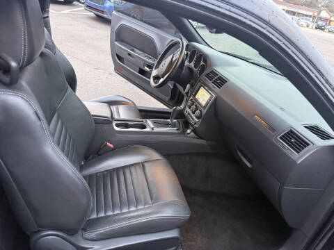 2013 Dodge Challenger SXT