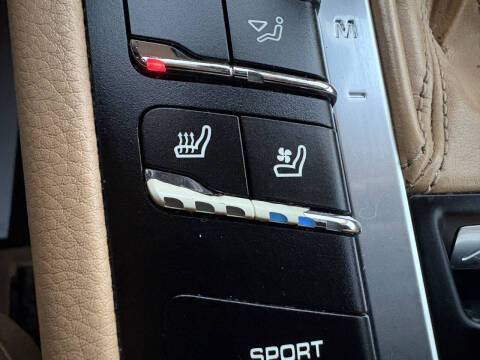 2015 Porsche Macan S