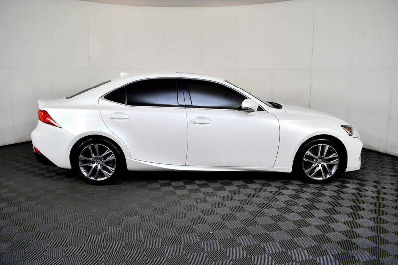 2020 Lexus IS 300