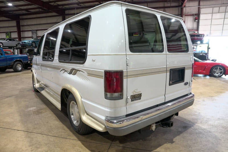 2002 Ford E-Series E-150