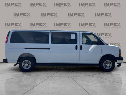 2025 Chevrolet Express LT 3500